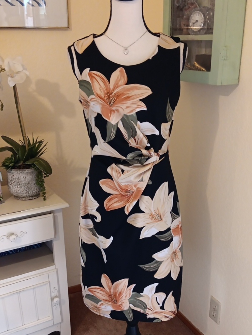 En Focus Studio Tropical Floral Sheath Dress